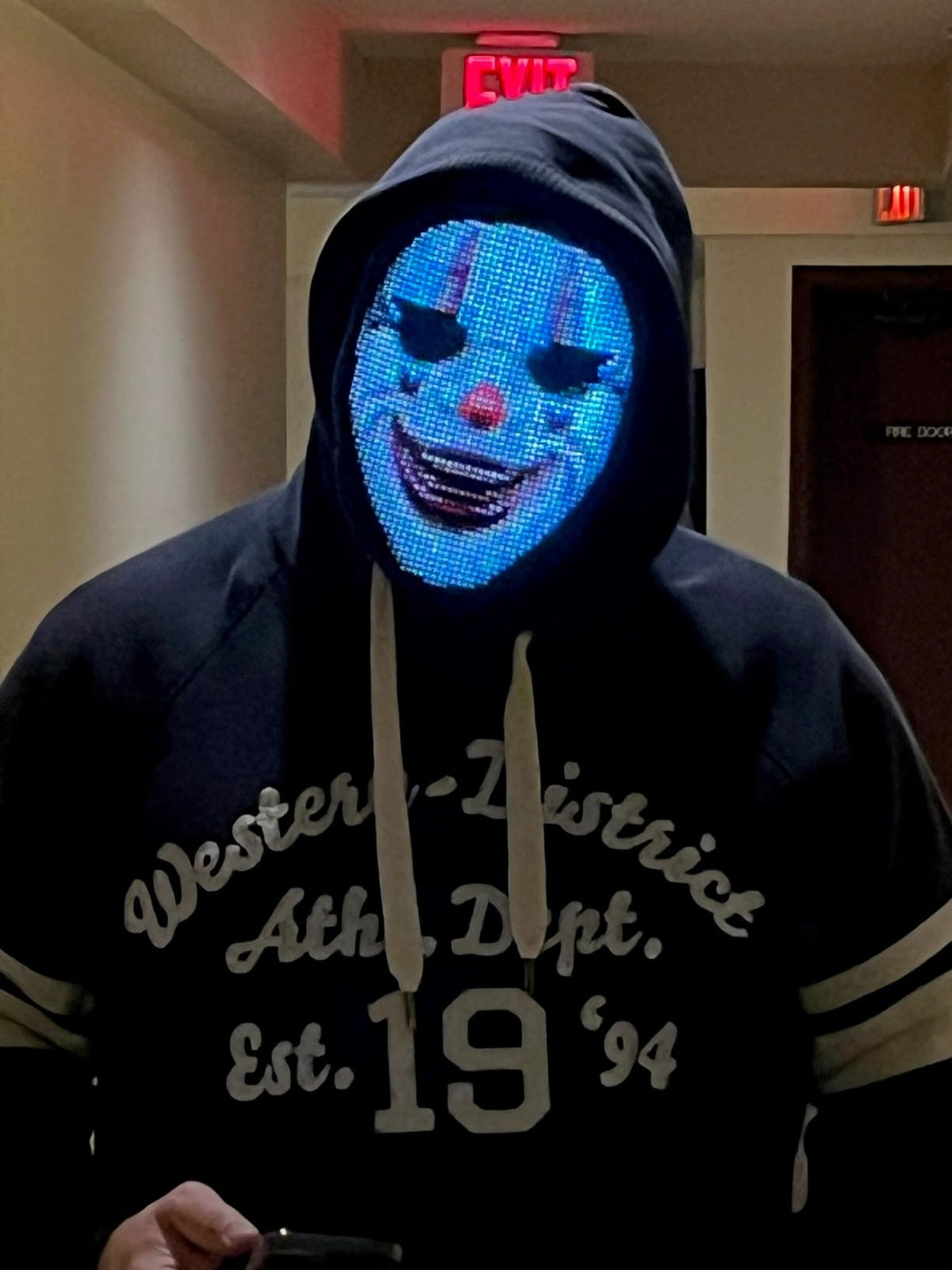 Novapix Matrix Mask costume photo 10