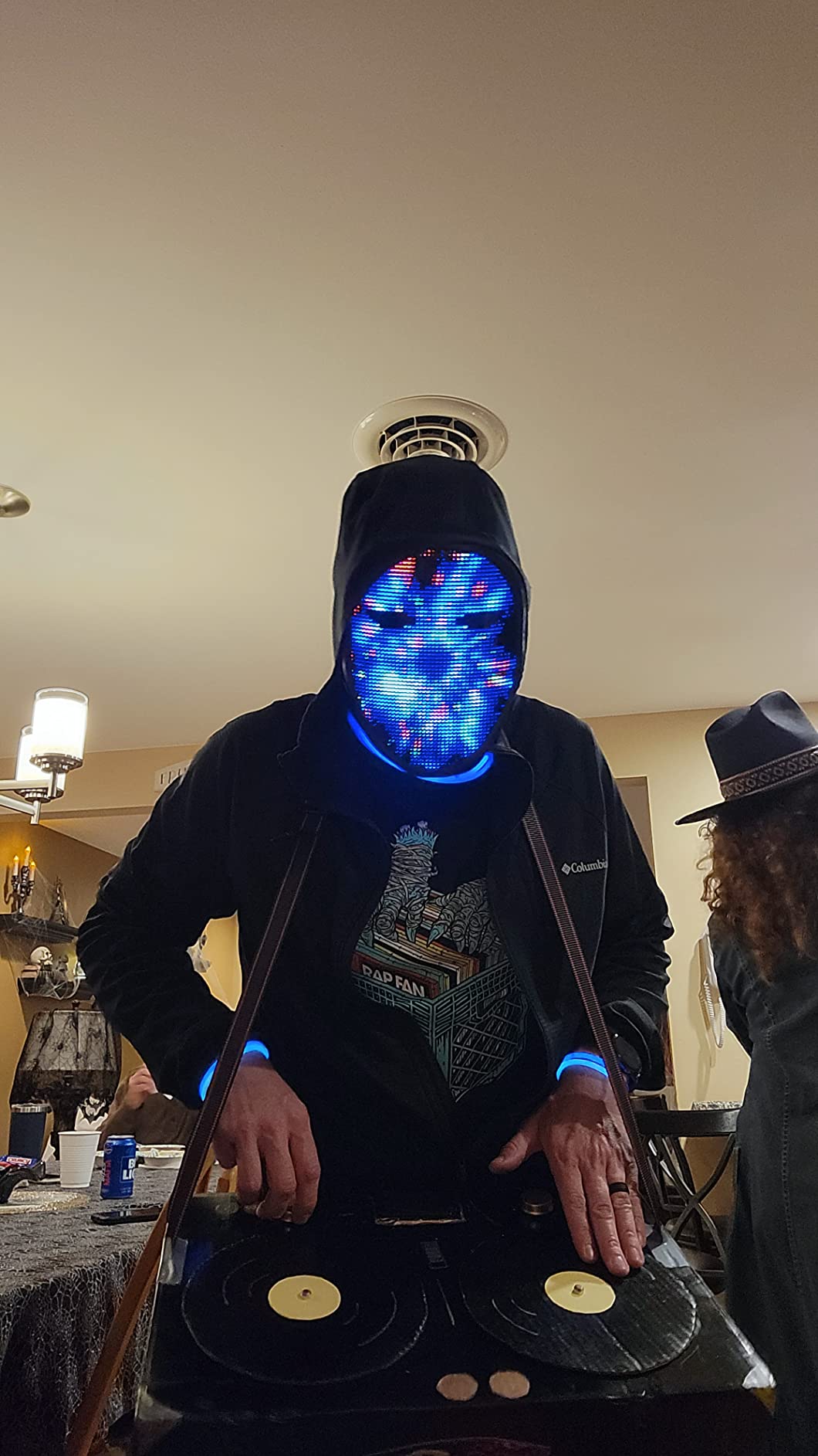 Novapix Matrix Mask costume photo 3